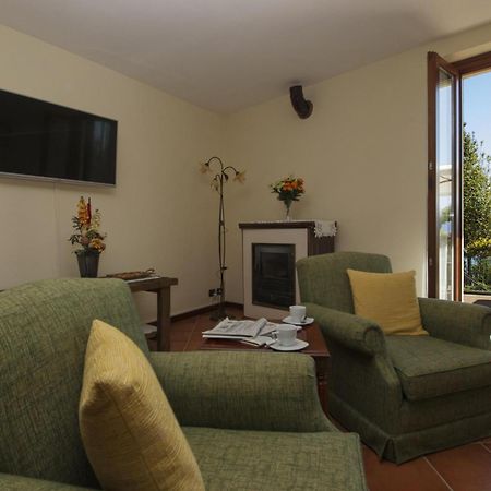 The Cottage On The Lake - Happy Rentals Μπαβένο Εξωτερικό φωτογραφία